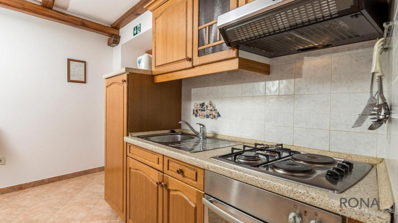 Rona Stone House Apartments Janja Boljun Exterior photo